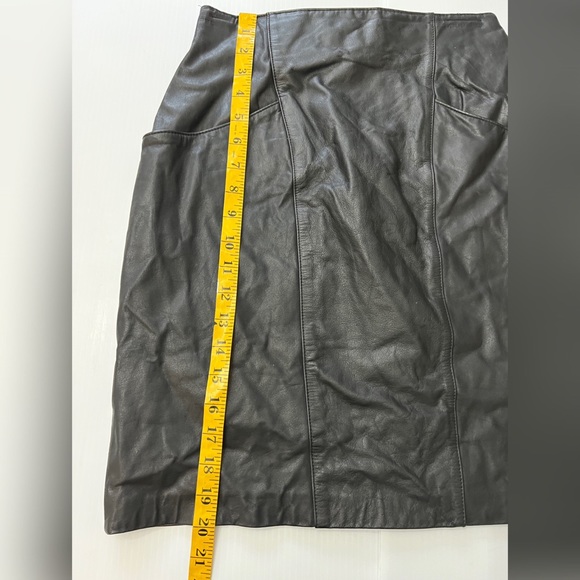 Avanti Leather Skirt Pockets - 8 - Picture 10 of 12